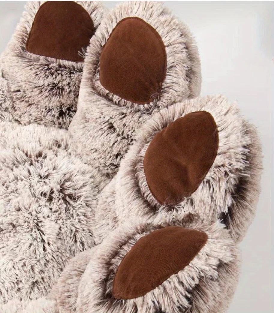 Cozy Bear Paw Pet Bed